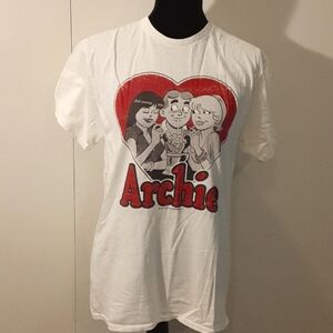 Size M Archie tee